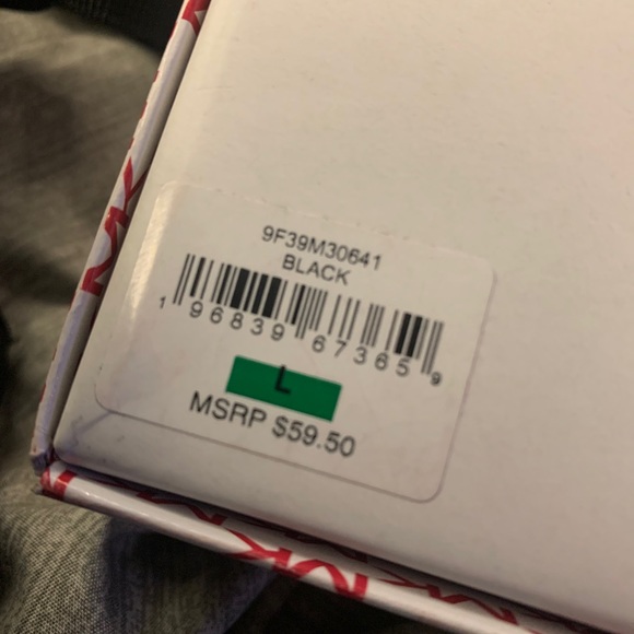 Michael Kor’s Men’s Two-Piece Loungewear Pajama Top & Bottom SET - Picture 7 of 7